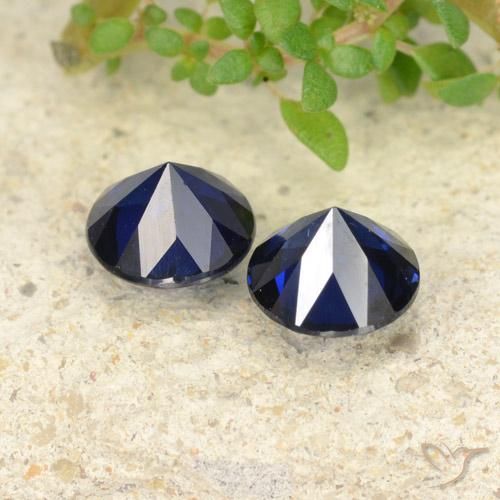 Shop natural 1.14ct ロイヤルブルー サファイア gems, ラウンド, from マダガスカル at GemSelect. In stock, global shipping!