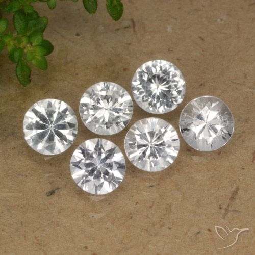 Shop natural 2.52ct クリアホワイト サファイア gems, ラウンド, from マダガスカル at GemSelect. In stock, global shipping!