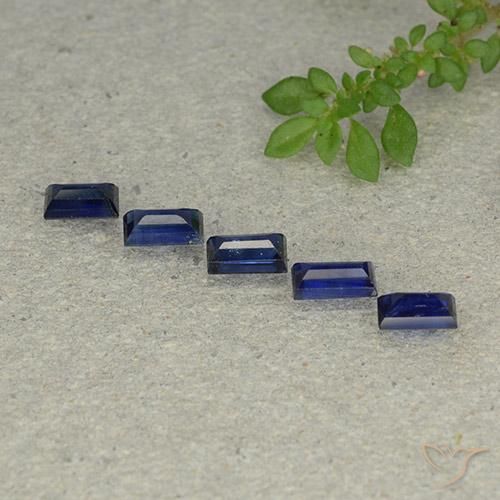 Shop natural 1.89ct トワイライトブルー サファイア gems, バゲット, from マダガスカル at GemSelect. In stock, global shipping!