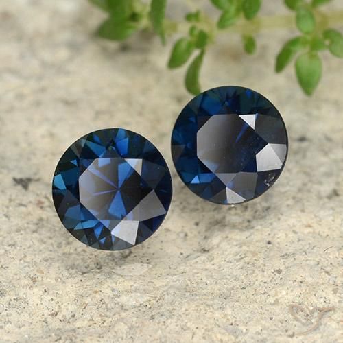 Shop natural 1.26ct ミッドナイトブルー サファイア gems, ラウンド, from マダガスカル at GemSelect. In stock, global shipping!
