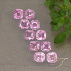 Shop natural 1.42ct 非常に薄いロイヤルパープルピンク サファイア gems, 八角形 / エメラルドカット, from タンザニア at GemSelect. In stock, global shipping!