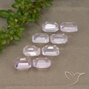 Shop natural 2.14ct 非常に薄いピンクのトーン サファイア gems, エメラルドカット, from タンザニア at GemSelect. In stock, global shipping!