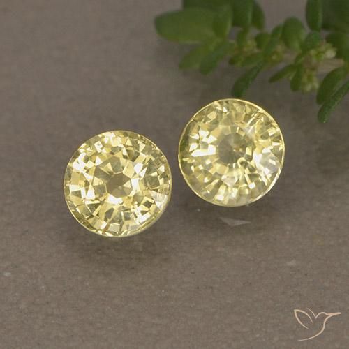 Shop natural 0.97ct Medium Light-Yellow サファイア gems, ラウンド, from タンザニア at GemSelect. In stock, global shipping!