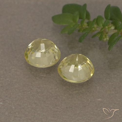 Shop natural 0.97ct Medium Light-Yellow サファイア gems, ラウンド, from タンザニア at GemSelect. In stock, global shipping!