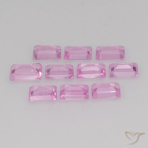 Shop natural 1.05ct 非常に薄いロイヤルパープルピンク サファイア gems, バゲット, from マダガスカル at GemSelect. In stock, global shipping!