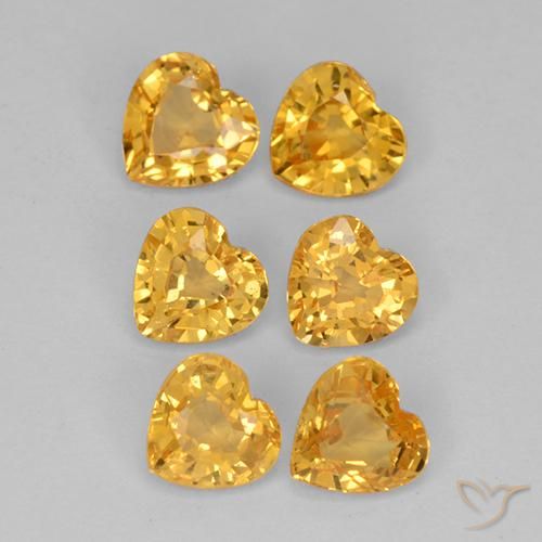 Shop natural 1.51ct 濃いゴールデンオレンジ サファイア gems, 心臓, from タンザニア at GemSelect. In stock, global shipping!