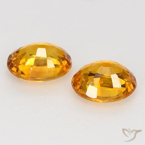 Shop natural 1.03ct ゴールドオレンジ サファイア gems, 楕円形, from マダガスカル at GemSelect. In stock, global shipping!