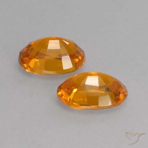 Shop natural 1.28ct ミディアムオレンジ サファイア gems, 楕円形, from マダガスカル at GemSelect. In stock, global shipping!