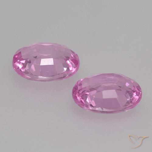 Shop natural 0.80ct 明るいピンクがかった紫 サファイア gems, 楕円形, from マダガスカル at GemSelect. In stock, global shipping!