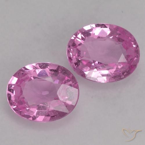 Shop natural 0.80ct ミディアムパープル サファイア gems, 楕円形, from マダガスカル at GemSelect. In stock, global shipping!