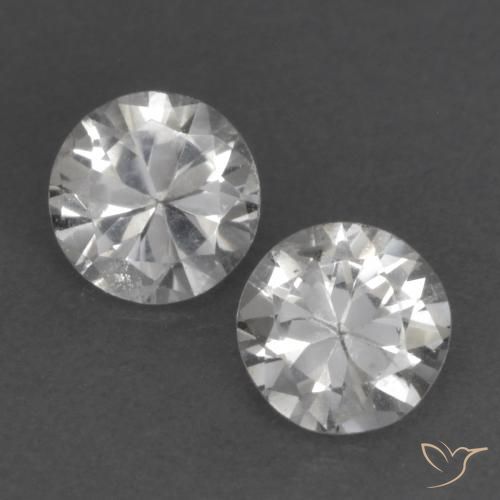 Shop natural 0.68ct ホワイト サファイア gems, ラウンド, from マダガスカル at GemSelect. In stock, global shipping!