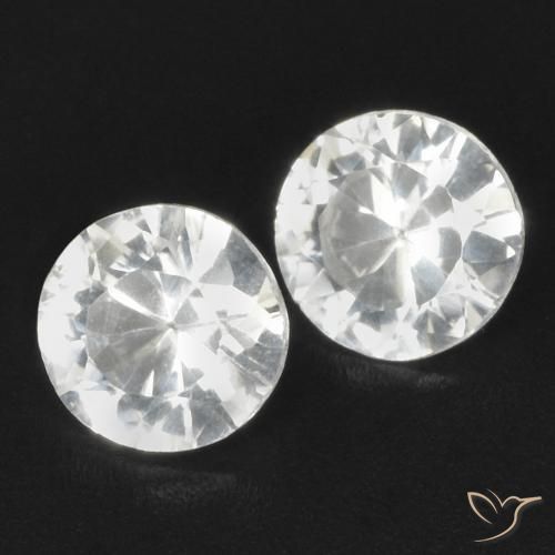 Shop natural 0.68ct ホワイト サファイア gems, ラウンド, from マダガスカル at GemSelect. In stock, global shipping!