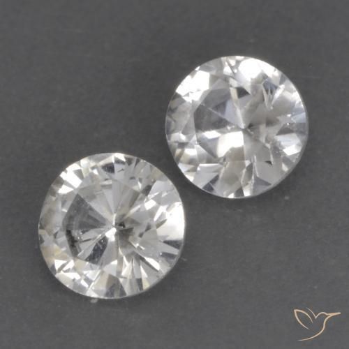 Shop natural 0.78ct ホワイト サファイア gems, ラウンド, from マダガスカル at GemSelect. In stock, global shipping!