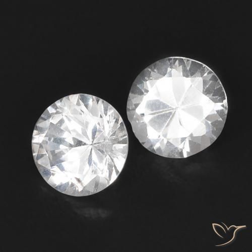 Shop natural 0.68ct ホワイト サファイア gems, ラウンド, from マダガスカル at GemSelect. In stock, global shipping!