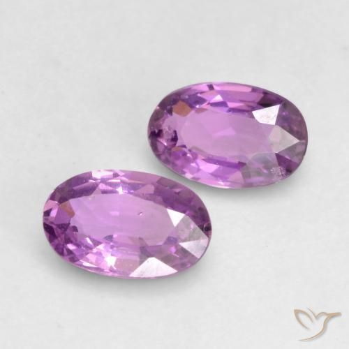 Shop natural 0.58ct エレクトリックパープル サファイア gems, 楕円形, from タンザニア at GemSelect. In stock, global shipping!