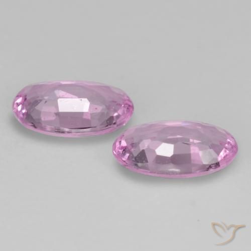 Shop natural 0.53ct 薄いロイヤルパープルピンク サファイア gems, 楕円形, from タンザニア at GemSelect. In stock, global shipping!