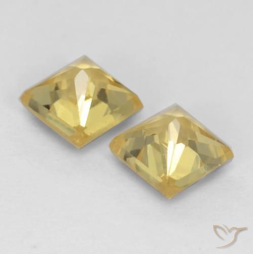 Shop natural 0.56ct ゴールド サファイア gems, 四角形, from タンザニア at GemSelect. In stock, global shipping!