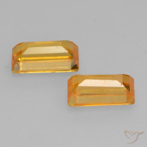 Shop natural 0.78ct オレンジゴールド サファイア gems, バゲット, from タンザニア at GemSelect. In stock, global shipping!