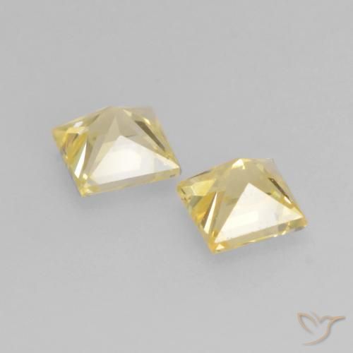Shop natural 0.39ct 薄いゴールド サファイア gems, 四角形, from タンザニア at GemSelect. In stock, global shipping!