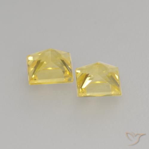 Shop natural 0.66ct トスカーナイエロー サファイア gems, 四角形, from タンザニア at GemSelect. In stock, global shipping!