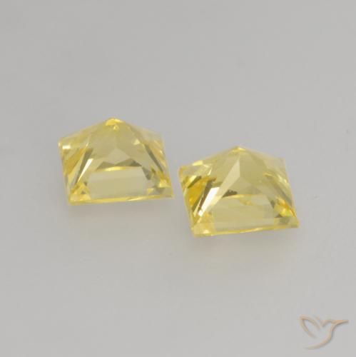Shop natural 0.69ct ミディアム薄いイエロー サファイア gems, 四角形, from タンザニア at GemSelect. In stock, global shipping!