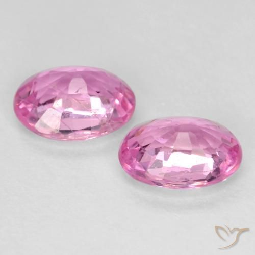 Shop natural 0.80ct 濃いピンク サファイア gems, 楕円形, from タンザニア at GemSelect. In stock, global shipping!