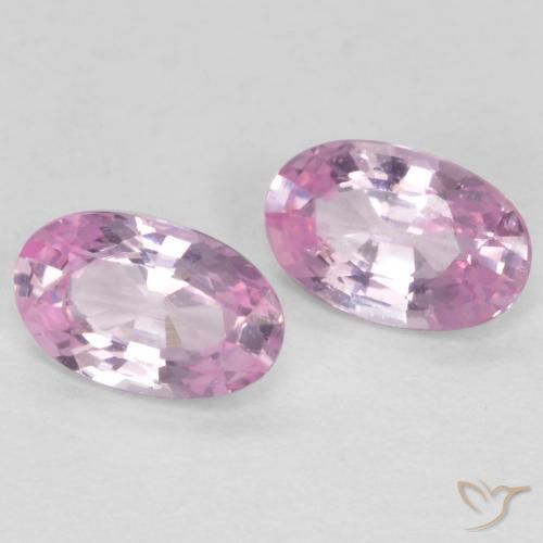 Shop natural 0.55ct 非常に薄いロイヤルパープルピンク サファイア gems, 楕円形, from タンザニア at GemSelect. In stock, global shipping!