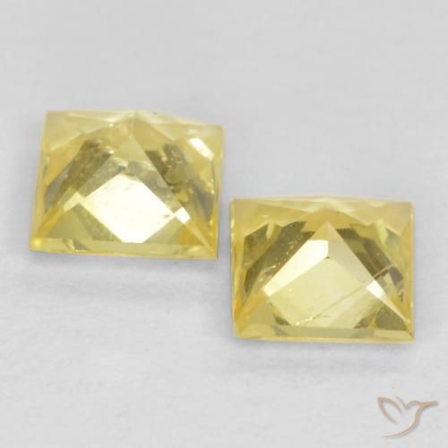 Shop natural 0.57ct ミディアム薄いイエロー サファイア gems, 四角形, from タンザニア at GemSelect. In stock, global shipping!