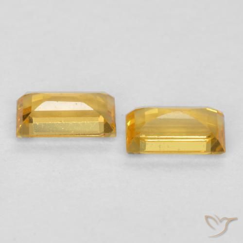 Shop natural 0.47ct ゴールドオレンジ サファイア gems, バゲット, from タンザニア at GemSelect. In stock, global shipping!
