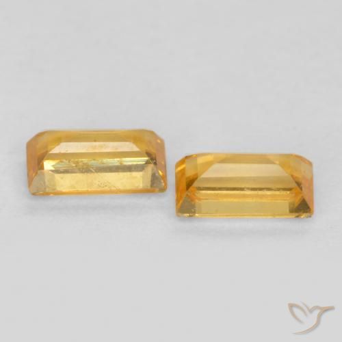 Shop natural 0.50ct ミディアムゴールデン サファイア gems, バゲット, from タンザニア at GemSelect. In stock, global shipping!