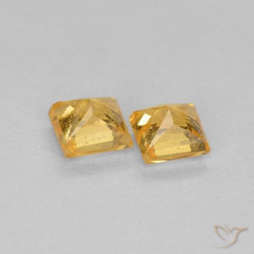 Shop natural 0.52ct オレンジゴールド サファイア gems, 四角形, from タンザニア at GemSelect. In stock, global shipping!
