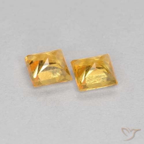 Shop natural 0.52ct オレンジゴールド サファイア gems, 四角形, from タンザニア at GemSelect. In stock, global shipping!