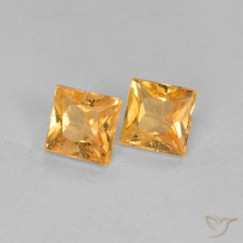 Shop natural 0.49ct オレンジゴールド サファイア gems, 四角形, from タンザニア at GemSelect. In stock, global shipping!