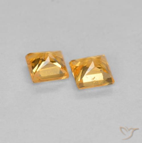 Shop natural 0.45ct オレンジゴールド サファイア gems, 四角形, from タンザニア at GemSelect. In stock, global shipping!