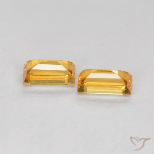 Shop natural 0.52ct 濃いゴールデンオレンジ サファイア gems, バゲット, from タンザニア at GemSelect. In stock, global shipping!