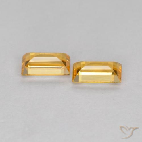 Shop natural 0.48ct オレンジゴールド サファイア gems, バゲット, from タンザニア at GemSelect. In stock, global shipping!