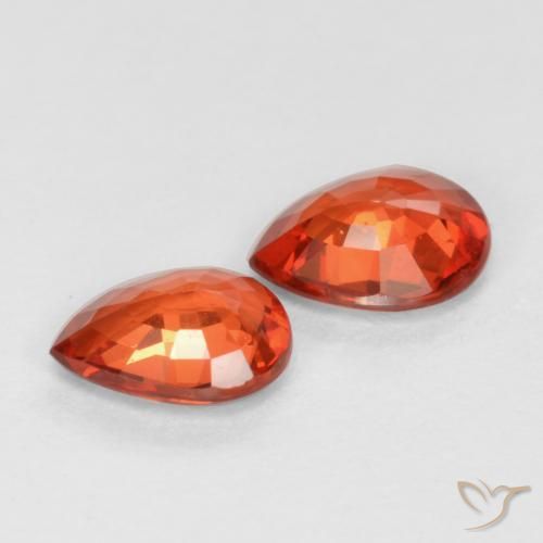Shop natural 0.61ct 明るいクリムゾンレッド サファイア gems, 洋梨の形, from タンザニア at GemSelect. In stock, global shipping!
