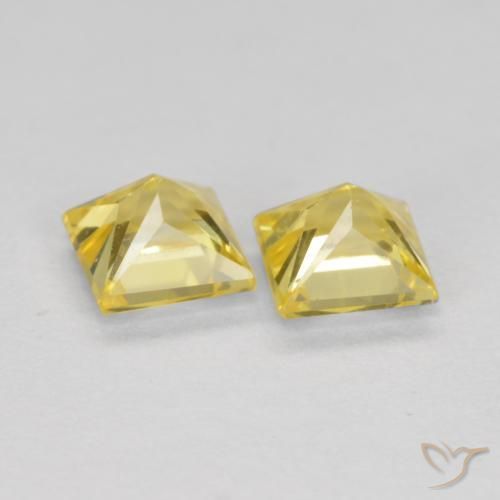 Shop natural 0.76ct ミディアムイエロー サファイア gems, 四角形, from タンザニア at GemSelect. In stock, global shipping!