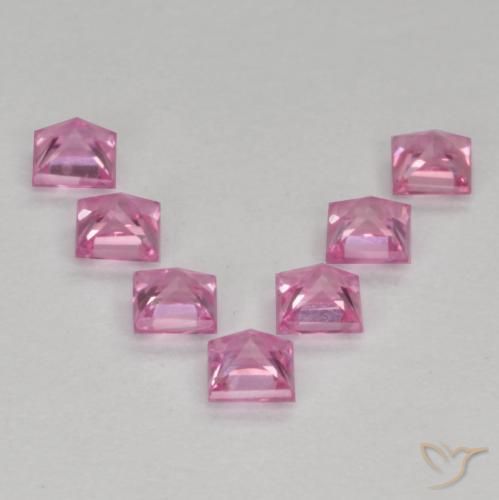 Shop natural 0.61ct 非常に薄いロイヤルパープルピンク サファイア gems, 四角形, from タンザニア at GemSelect. In stock, global shipping!