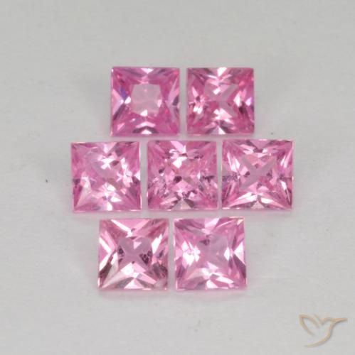 Shop natural 1.03ct 非常に薄いロイヤルパープルピンク サファイア gems, 四角形, from タンザニア at GemSelect. In stock, global shipping!