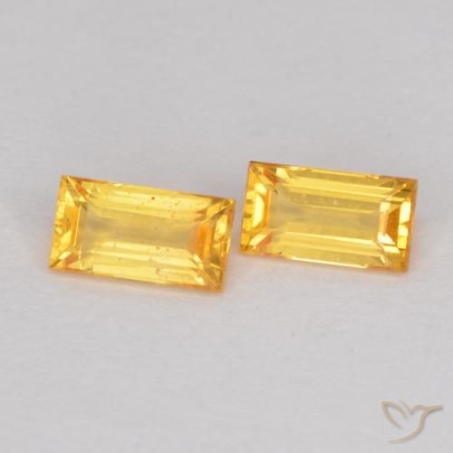 Shop natural 0.50ct 明るいゴールド サファイア gems, バゲット, from タンザニア at GemSelect. In stock, global shipping!