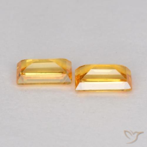 Shop natural 0.51ct ミディアムオレンジ サファイア gems, バゲット, from タンザニア at GemSelect. In stock, global shipping!