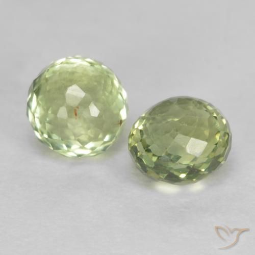 Shop natural 1.06ct 非常に薄いセージグリーン サファイア gems, ラウンド, from タンザニア at GemSelect. In stock, global shipping!