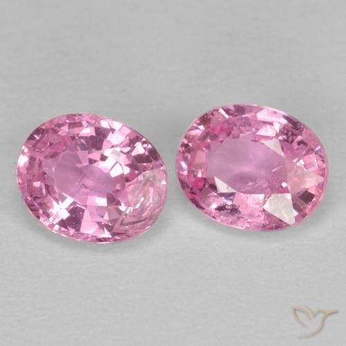 Shop natural 0.90ct ロイヤルパープルピンク サファイア gems, 楕円形, from マダガスカル at GemSelect. In stock, global shipping!
