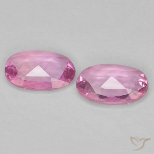 Shop natural 0.73ct 非常に薄いロイヤルパープルピンク サファイア gems, 楕円形, from タンザニア at GemSelect. In stock, global shipping!