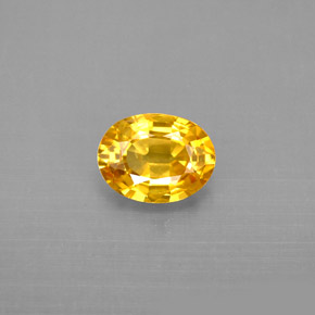 1.31カラットの天然ゴールデンイエローサファイア（7.4×5.6 mm・オーバルカット）