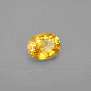 1.31カラットの天然ゴールデンイエローサファイア（7.4×5.6 mm・オーバルカット）