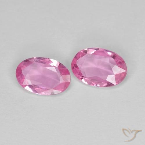 Shop natural 0.78ct 濃いピンク サファイア gems, 楕円形, from マダガスカル at GemSelect. In stock, global shipping!