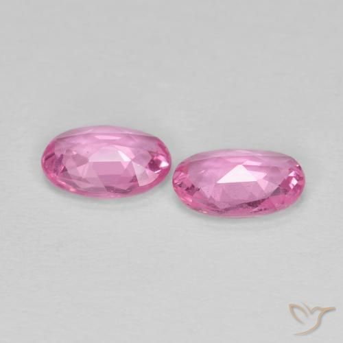Shop natural 0.83ct 濃いピンク サファイア gems, 楕円形, from マダガスカル at GemSelect. In stock, global shipping!
