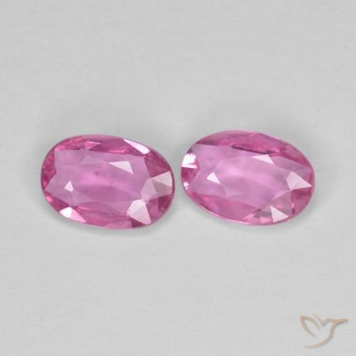 Shop natural 0.98ct ロイヤルパープルピンク サファイア gems, 楕円形, from マダガスカル at GemSelect. In stock, global shipping!